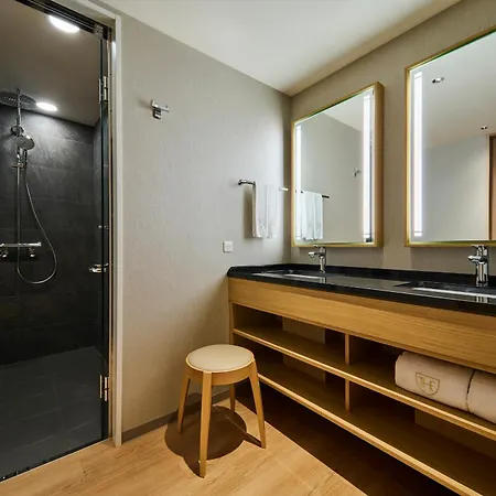 The Royal Park Hotel Kyoto Umekoji Exterior photo